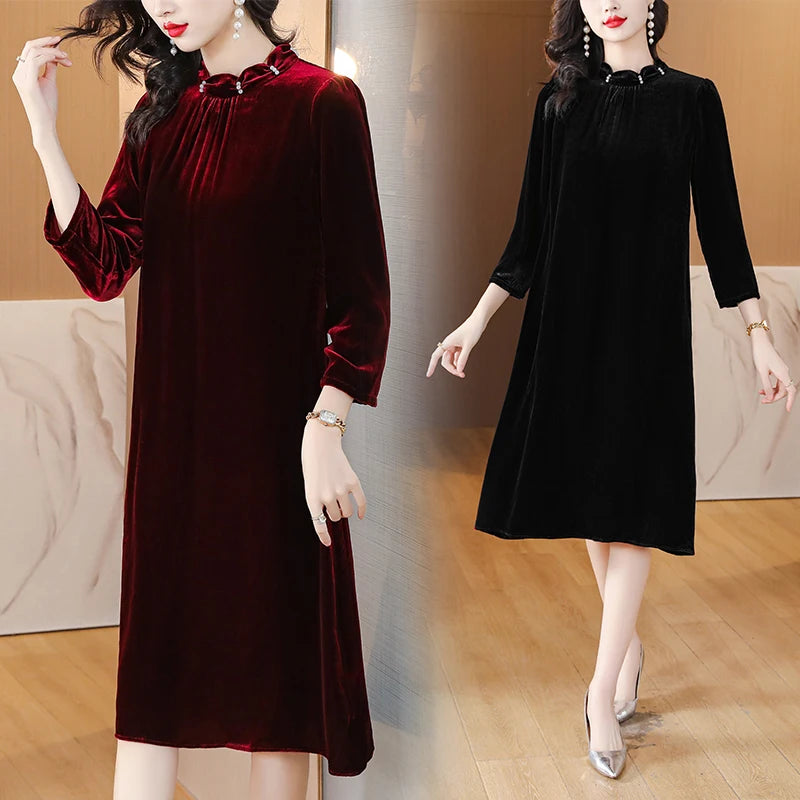 Elegance Redefined: Timeless Velvet Dress for Autumn